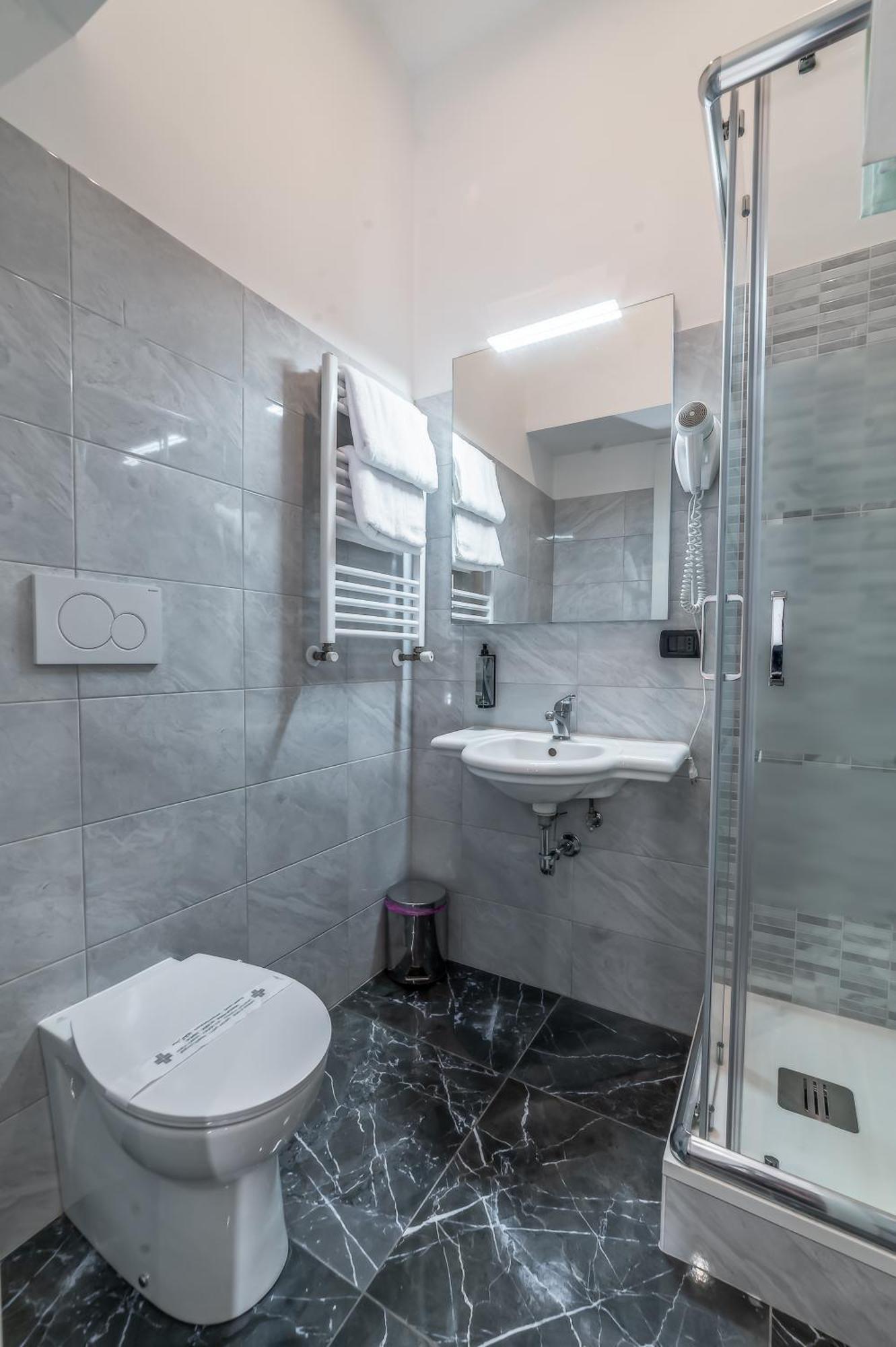 Rome In Love B&B - Termini Train Station Ngoại thất bức ảnh